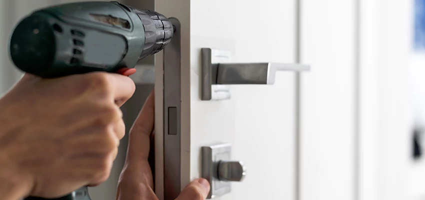 Locksmith For Lock Replacement Near Me in Redlands, CA