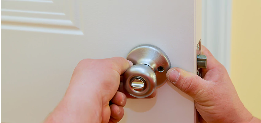 After-hours Locksmith For Lock And Key Installation in Redlands, CA